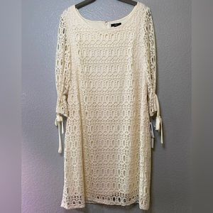 NWT Cream Lace Tie Sleeve Dress